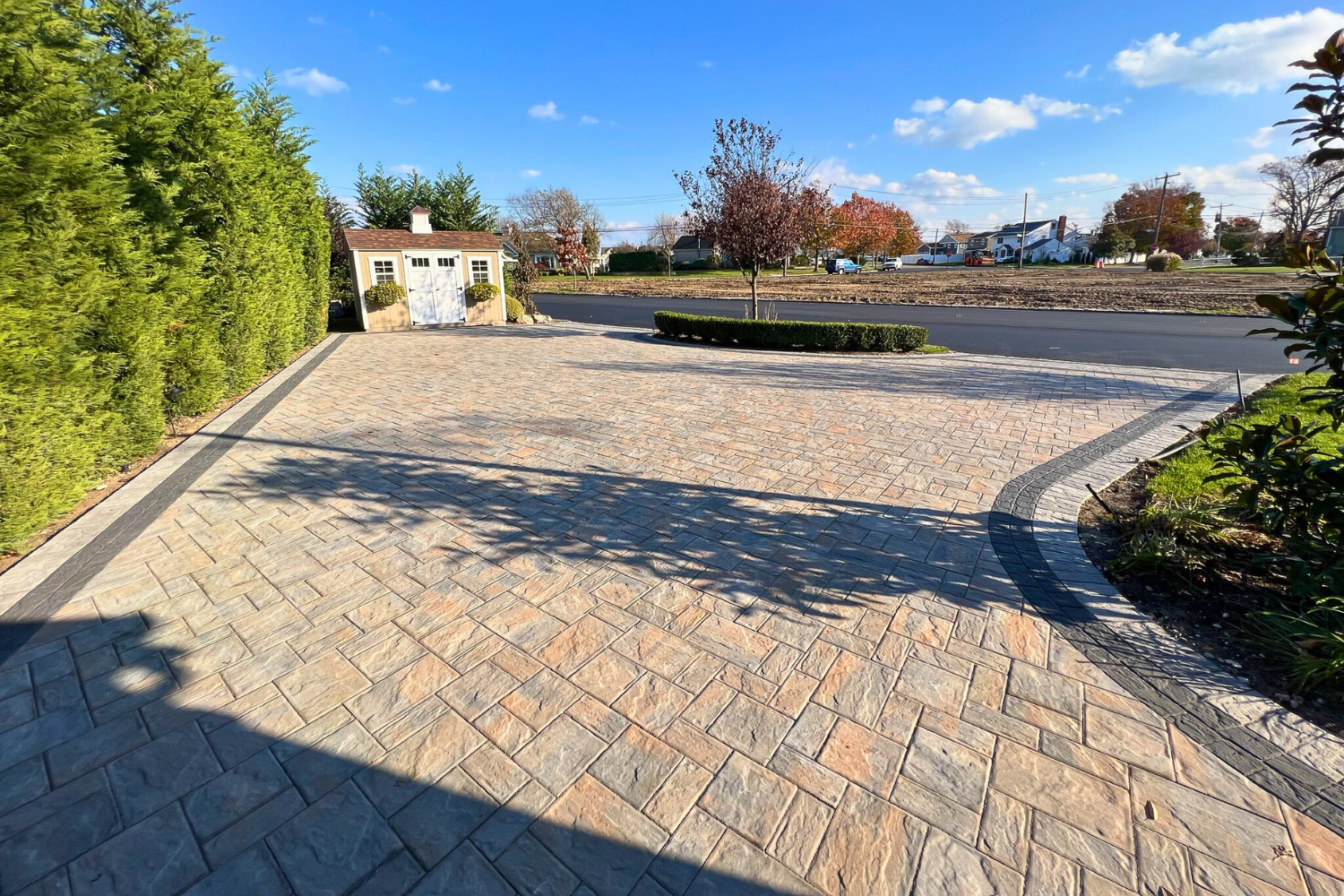 Contemporary driveway design Nassau