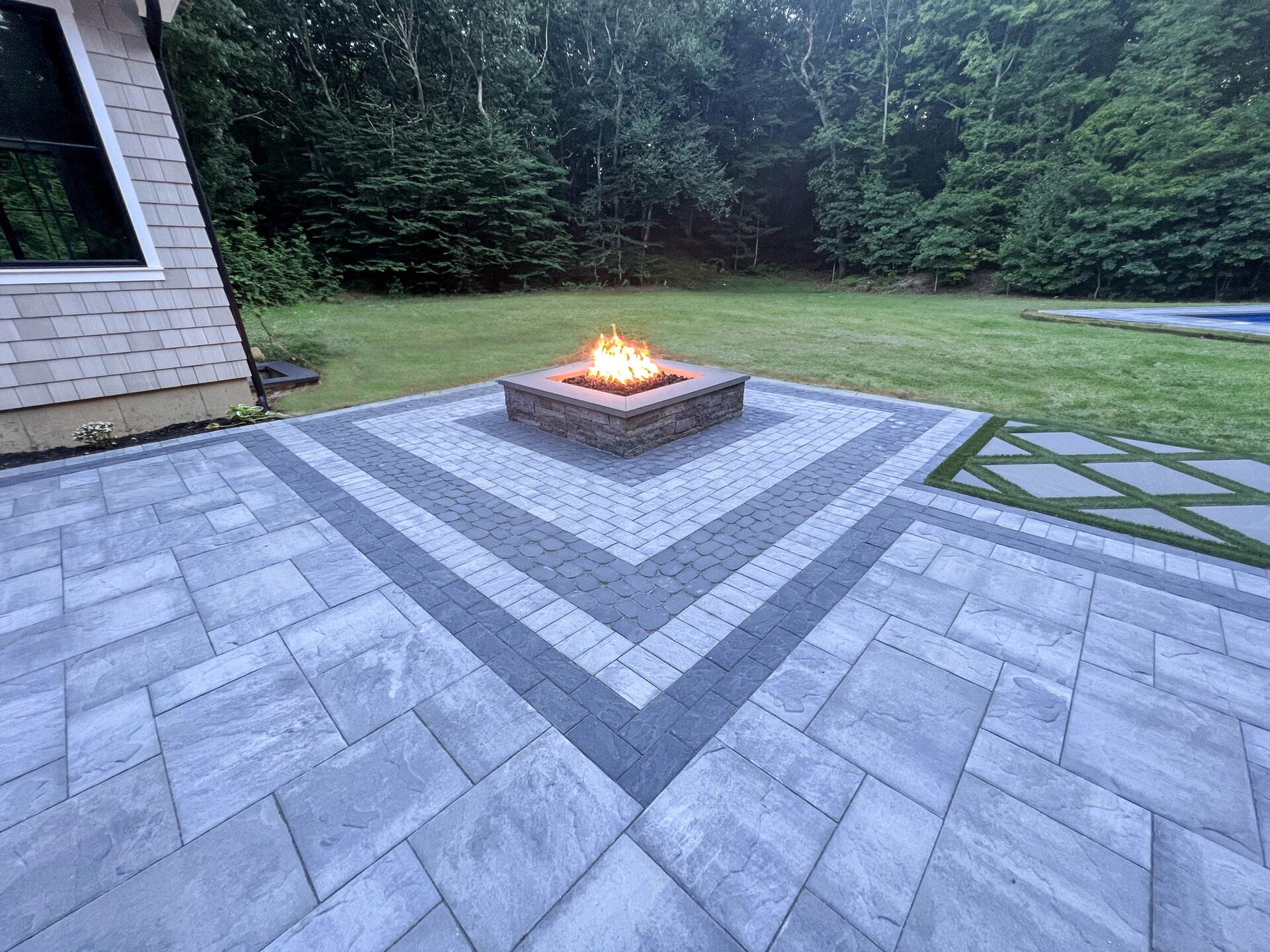 Geometric patio pattern Suffolk County